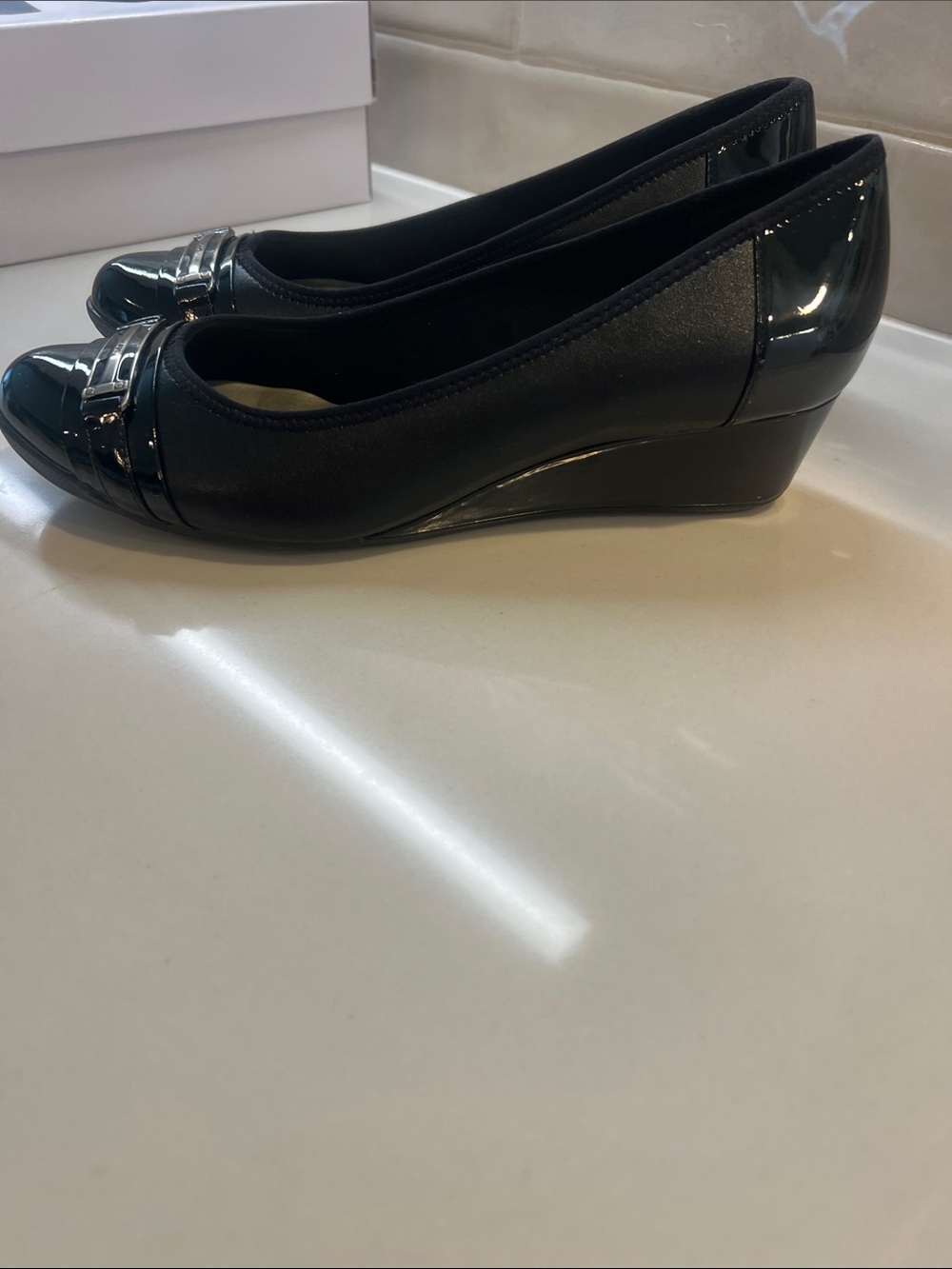 Anne Klein Women's Black Slip-On Wedge with Metallic Accent NWT 9.5 - Picture 8 of 10
